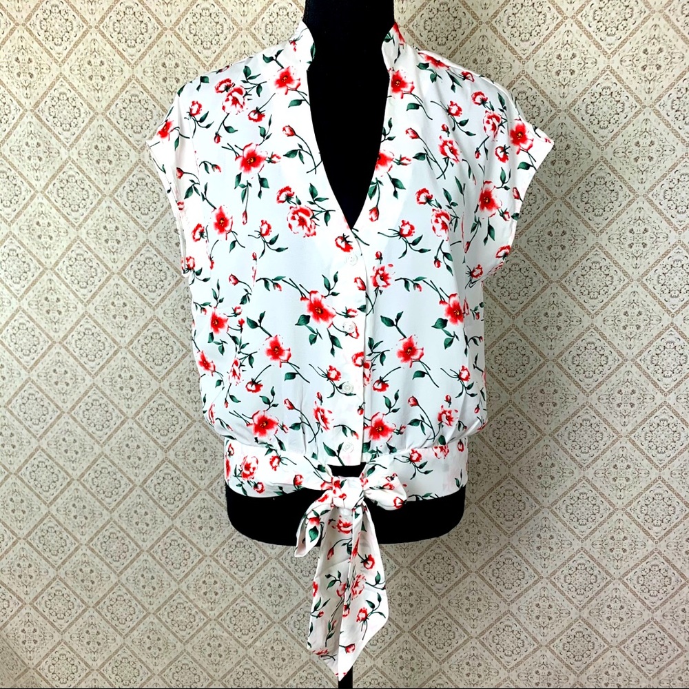 COPY - NWOT Triple Seven Floral Tie Front White Blouse L